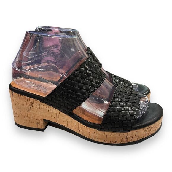 NWT Miz Mooz Genna Sandal in Black, Size 38 Wide or 7.5-8 Wide US - Picture 2 of 9